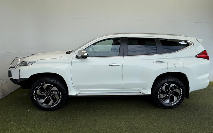 2024 Mitsubishi Pajero Sport GLS