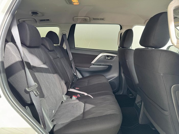 2024 Mitsubishi Pajero Sport GLS