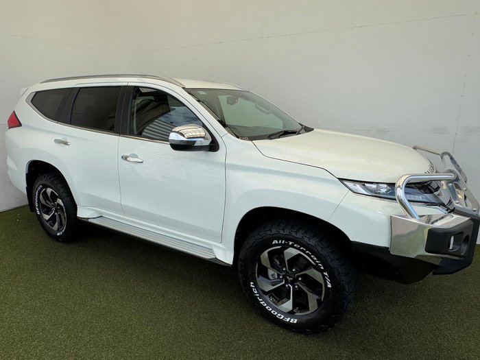 2024 Mitsubishi Pajero Sport GLS