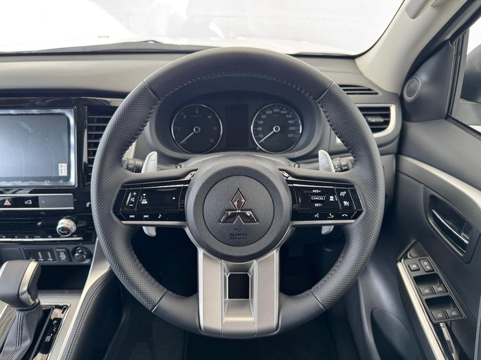 2024 Mitsubishi Pajero Sport GLS