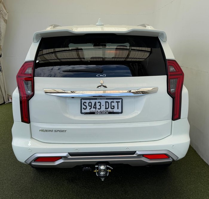 2024 Mitsubishi Pajero Sport GLS