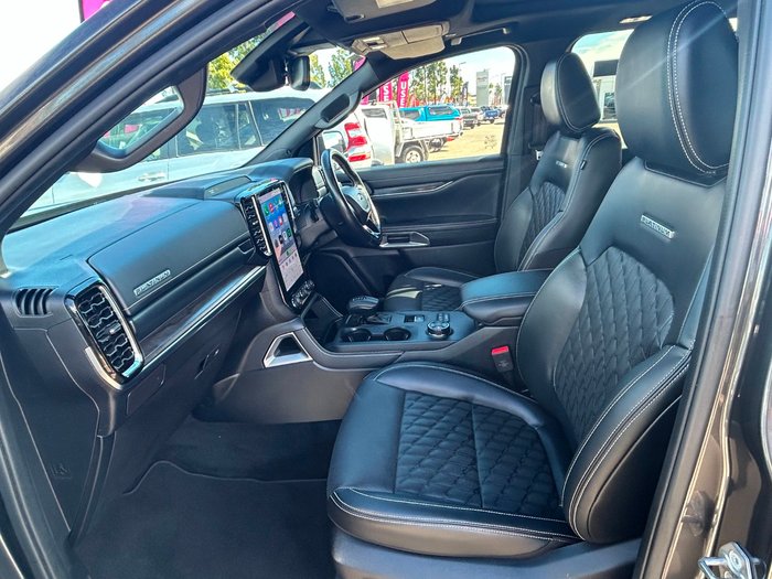 2023 Ford Everest Platinum