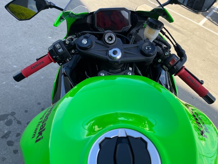 2025 Kawasaki NINJA ZX-6R (636) KRT EDITION Green