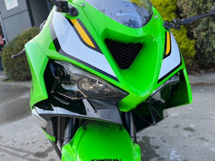 2025 Kawasaki NINJA ZX-6R (636) KRT EDITION Green