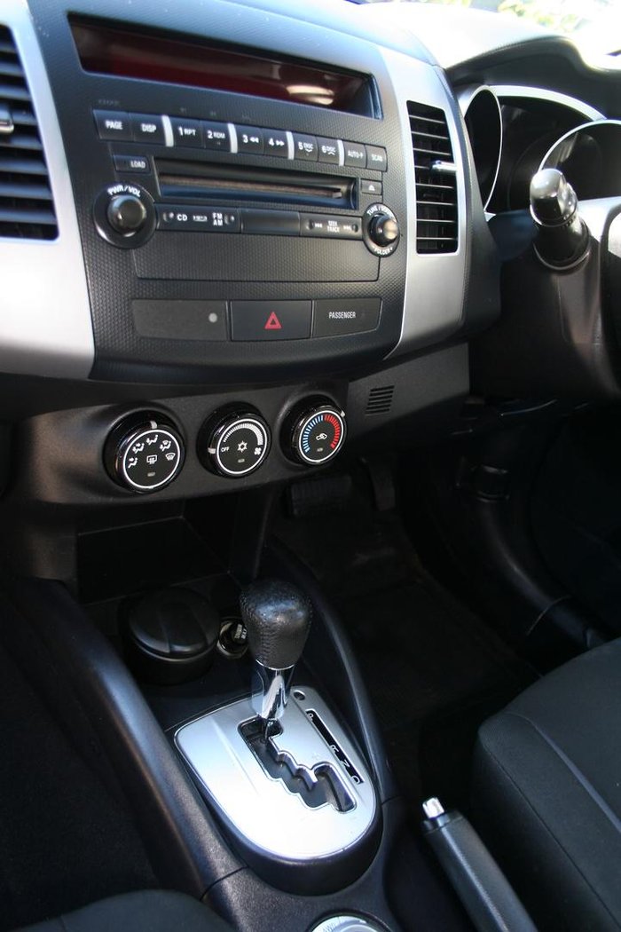 2010 Mitsubishi Outlander LS ZH MY11 4X4 On Demand Cool Silver