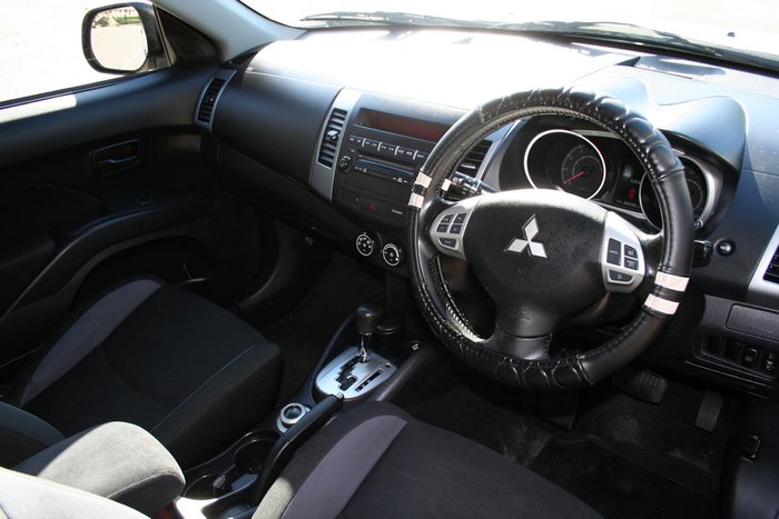 2010 Mitsubishi Outlander LS ZH MY11 4X4 On Demand Cool Silver