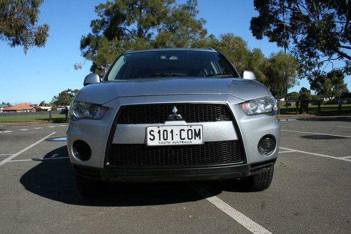 2010 Mitsubishi Outlander LS ZH MY11 4X4 On Demand Cool Silver