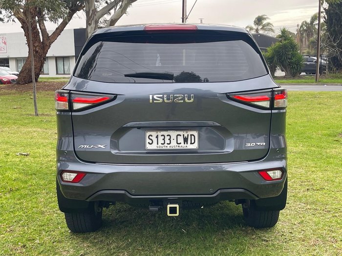 2022 Isuzu MU-X LS-M