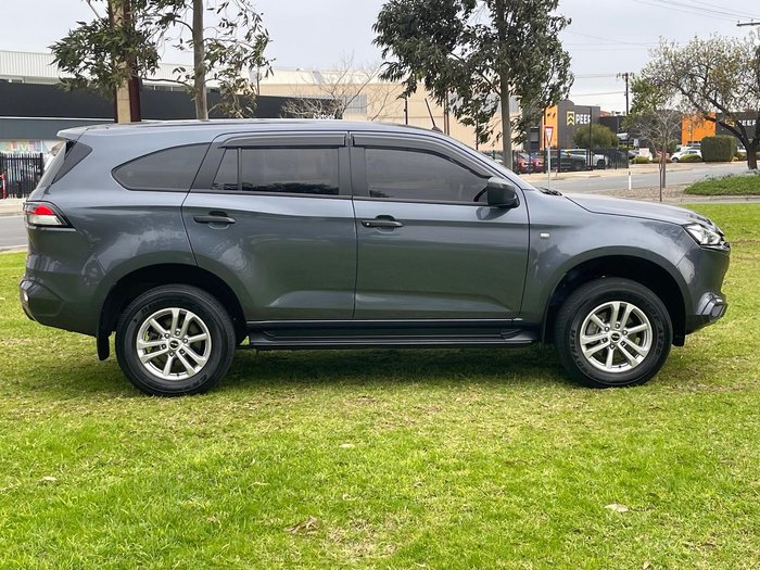2022 Isuzu MU-X LS-M
