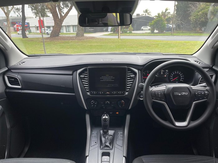 2022 Isuzu MU-X LS-M