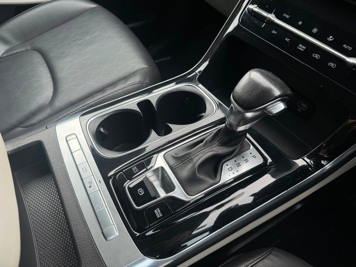 2021 Kia Carnival SLi