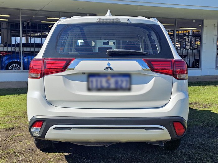 2018 Mitsubishi Outlander ES ZL MY19 White