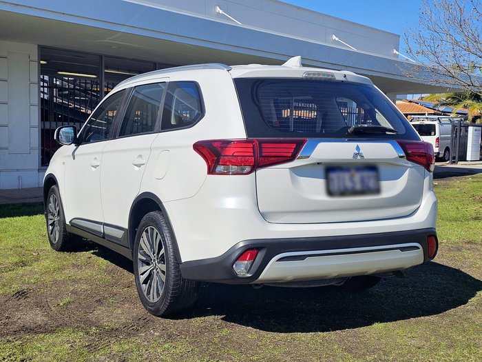 2018 Mitsubishi Outlander ES ZL MY19 White