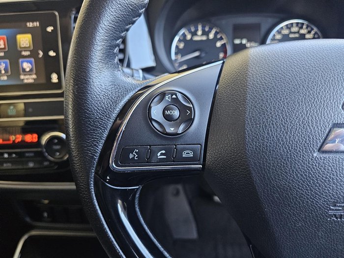 2018 Mitsubishi Outlander ES ZL MY19 White