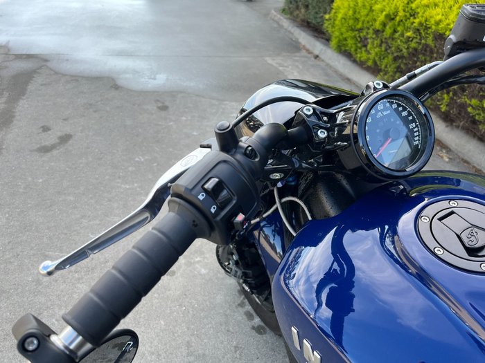 2023 Indian SCOUT BOBBER SPRINGFIELD BLUE METALLIC