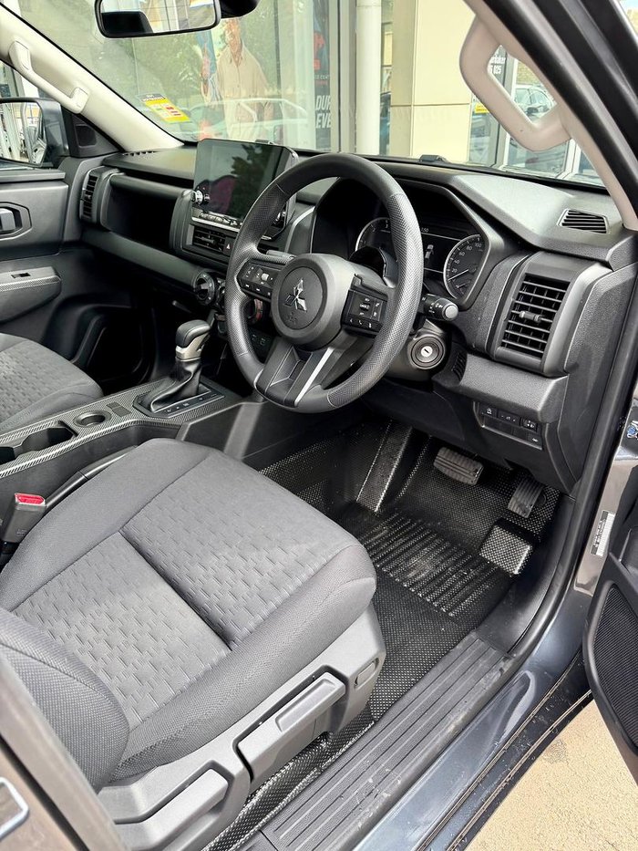 2025 Mitsubishi Triton GLX
