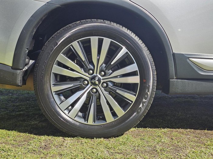 2018 Mitsubishi Outlander ES ZL MY19 Sterling Silver