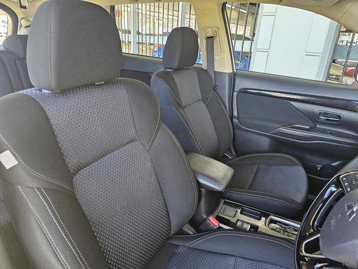 2018 Mitsubishi Outlander ES ZL MY19 Sterling Silver