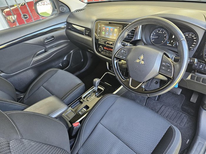 2018 Mitsubishi Outlander ES ZL MY19 Sterling Silver