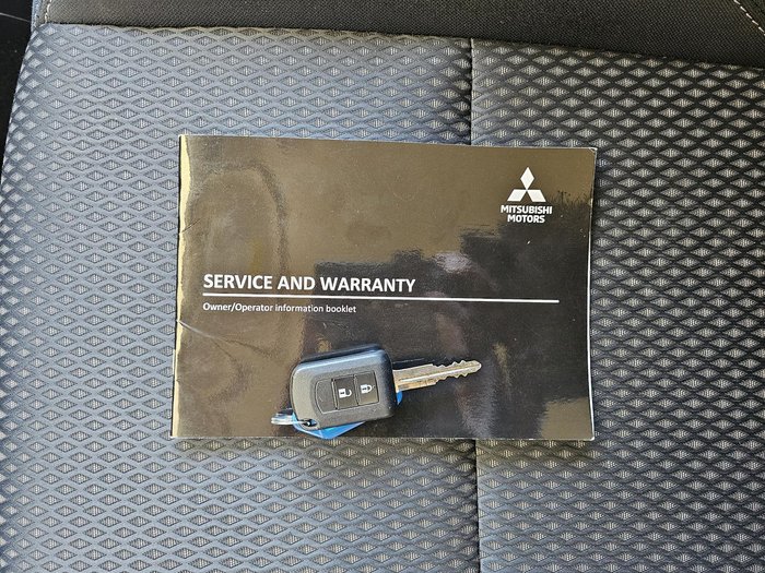 2018 Mitsubishi Outlander ES ZL MY19 Sterling Silver