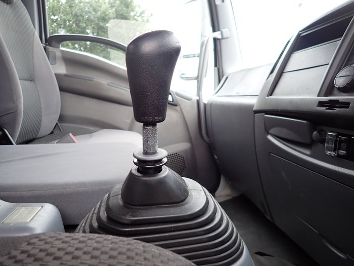 2019 ISUZU FRR 110-260 WHITE