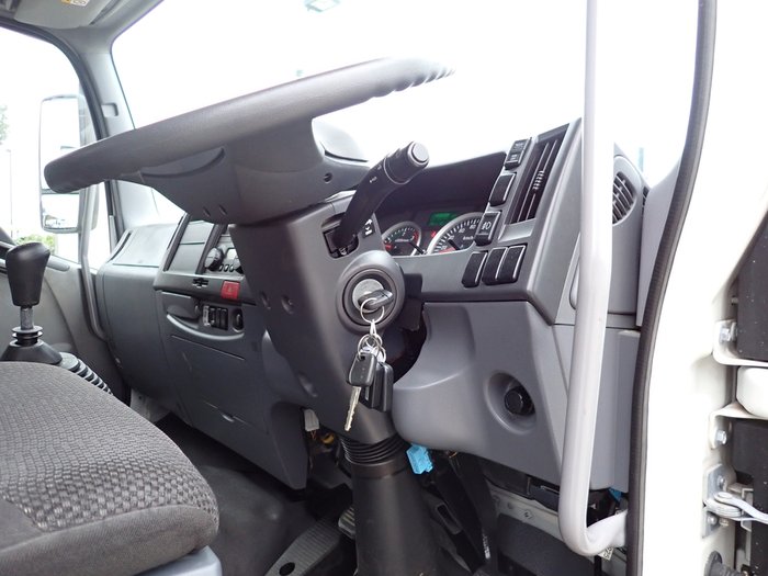 2019 ISUZU FRR 110-260 WHITE