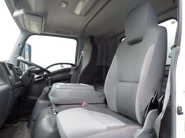 2019 ISUZU FRR 110-260 WHITE