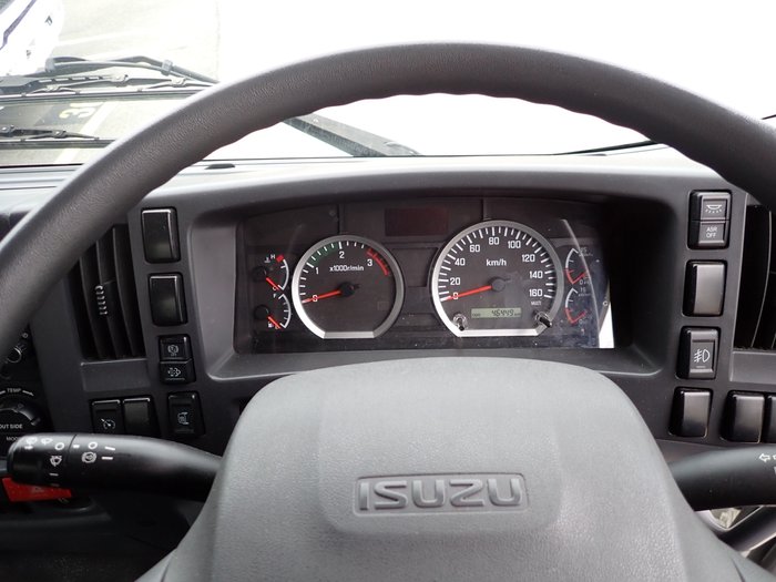 2019 ISUZU FRR 110-260 WHITE
