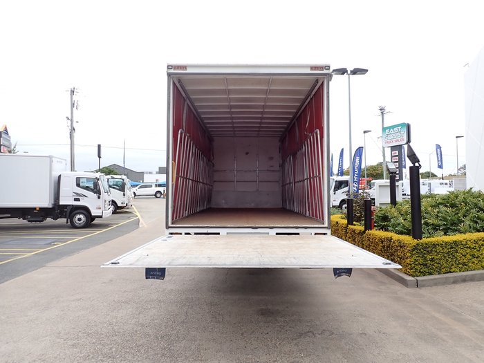 2019 ISUZU FRR 110-260 WHITE