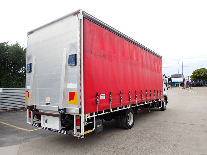 2019 ISUZU FRR 110-260 WHITE