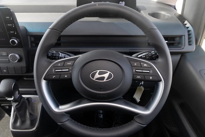 2025 Hyundai STARIA LOAD