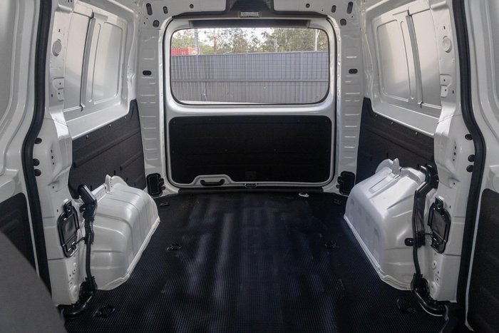 2025 Hyundai STARIA LOAD