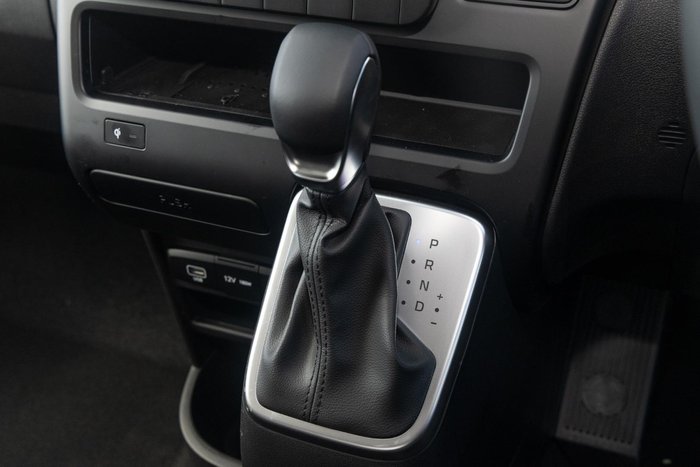 2025 Hyundai STARIA LOAD