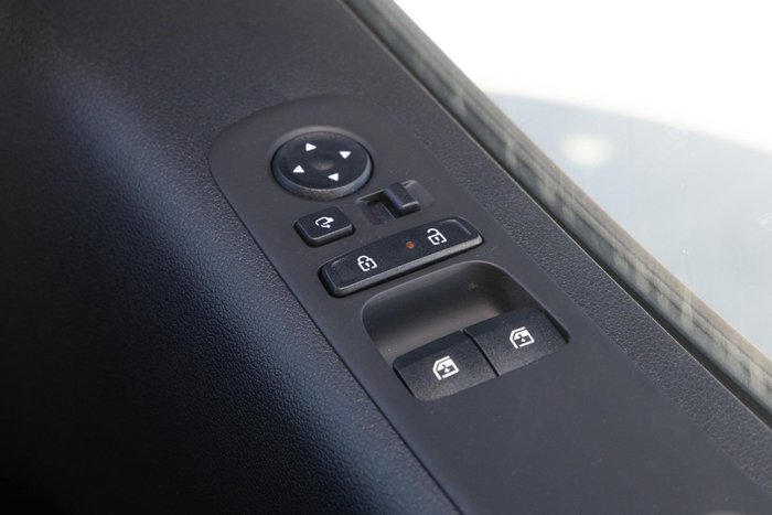 2025 Hyundai STARIA LOAD