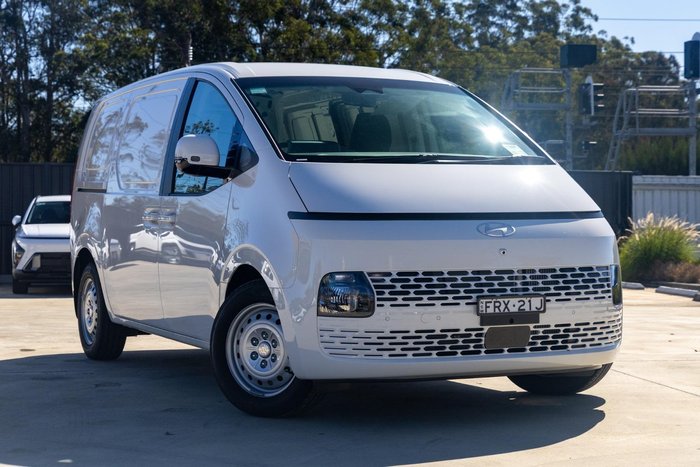 2025 Hyundai STARIA LOAD