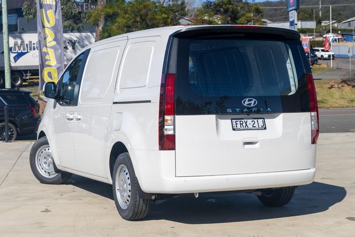 2025 Hyundai STARIA LOAD
