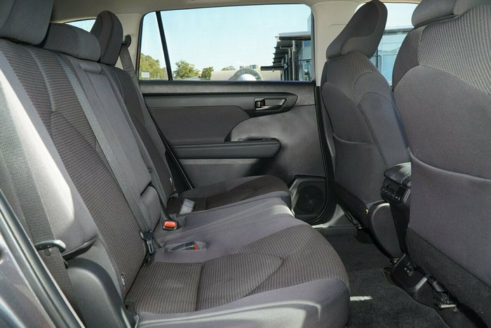 2023 Toyota Kluger GX