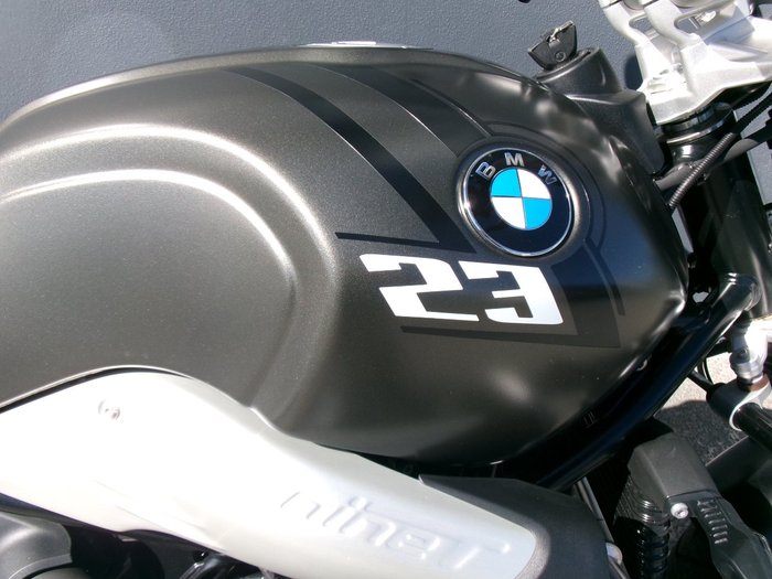 2023 BMW Motorrad R NINE T SCRAMBLER MANHATTEN METALLIC MATTE