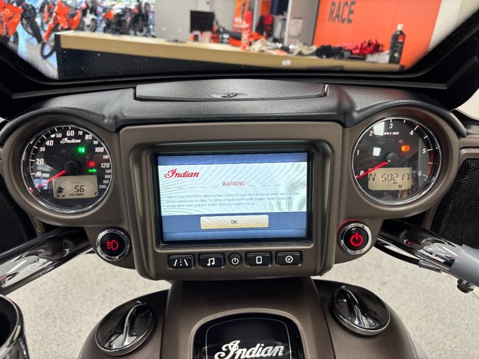 2017 INDIAN CHIEF CLASSIC Silver