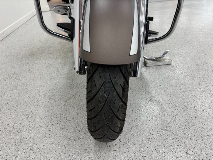 2017 INDIAN CHIEF CLASSIC Silver