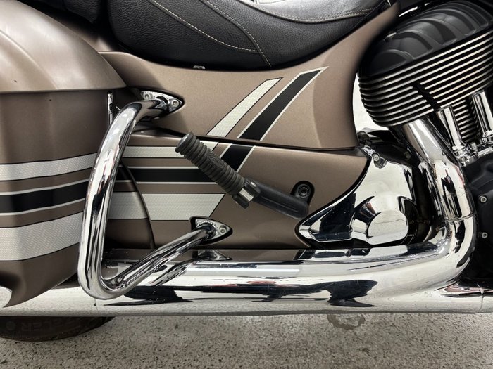 2017 INDIAN CHIEF CLASSIC Silver