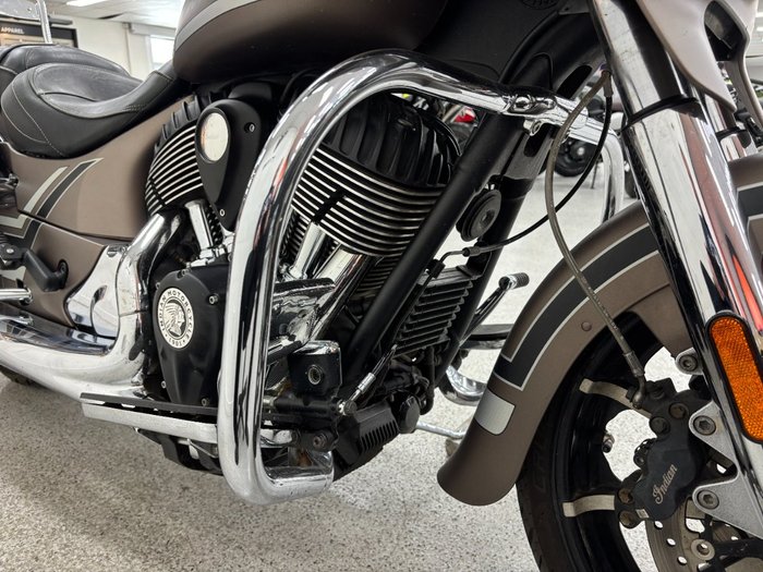 2017 INDIAN CHIEF CLASSIC Silver