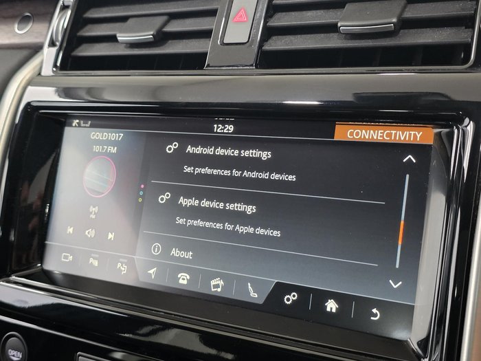 2020 Land Rover Discovery SD6 HSE