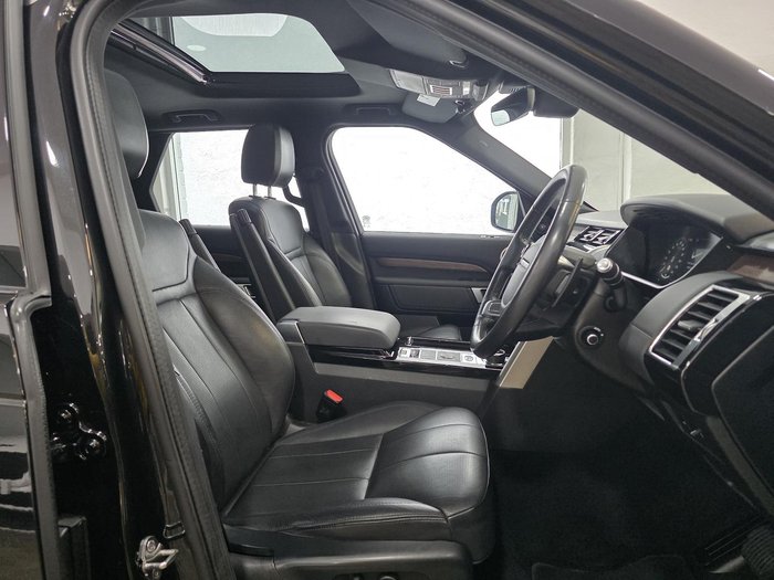 2020 Land Rover Discovery SD6 HSE