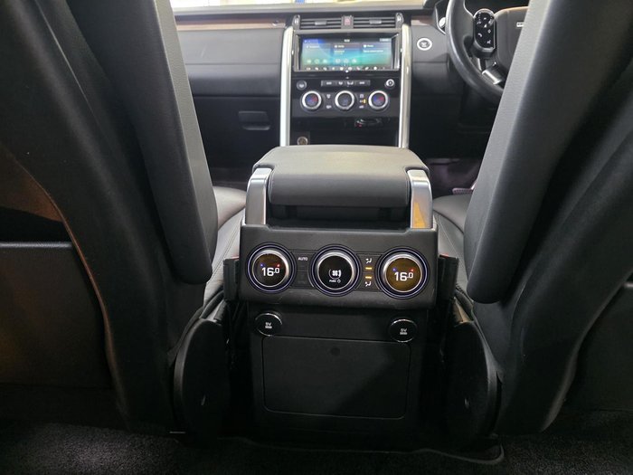 2019 Land Rover Discovery SD6 HSE