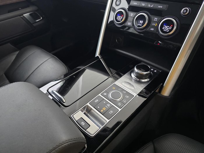 2020 Land Rover Discovery SD6 HSE