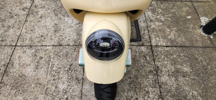 2009 VESPA GTV 250ie CREAM