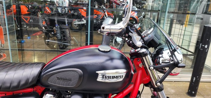 2013 Triumph BONNEVILLE 100 SE