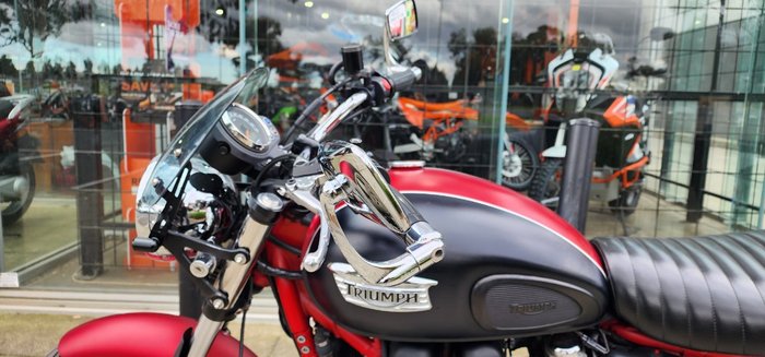 2013 Triumph BONNEVILLE 100 SE