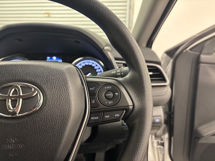2024 Toyota Camry Ascent AXVH80R Silver Pearl